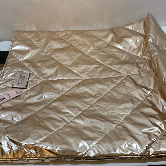 Victorias Secret rose gold tote with black canvas and rose gold straps/handles - Picture 8 of 8